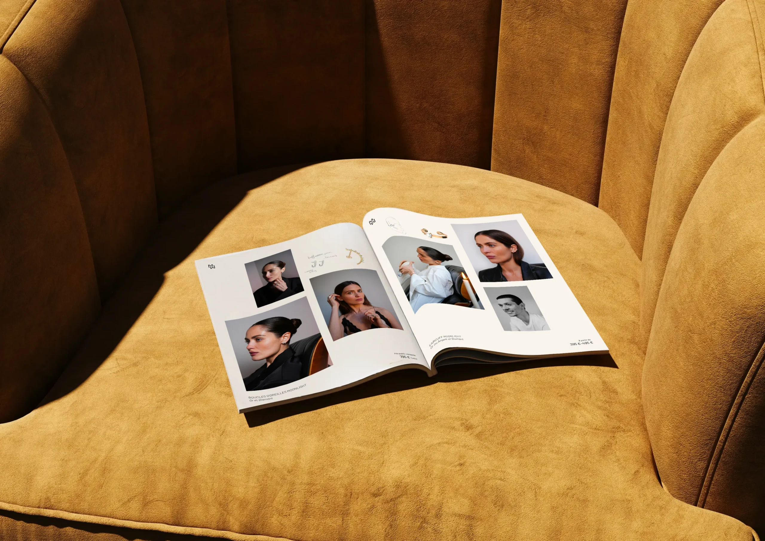 Superchouette- Un magazine ouvert présentant des portraits de femmes et d'un homme est posé sur un fauteuil en peluche de couleur beige. Les pages du magazine présentent plusieurs portraits et quelques petites illustrations sur un fond neutre.